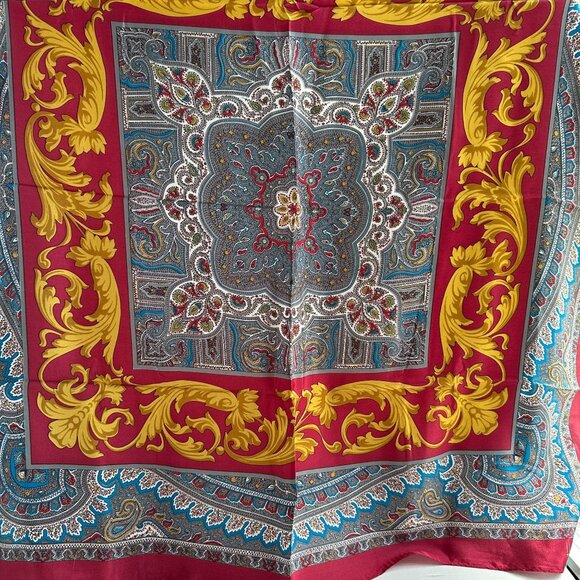 Honey NWT Silk Scarf 30x30 Baroque Gold Red Blue - Picture 8 of 10